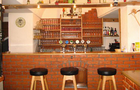 Petermuehle Cafe Restaurant Losenstein Innen Bar